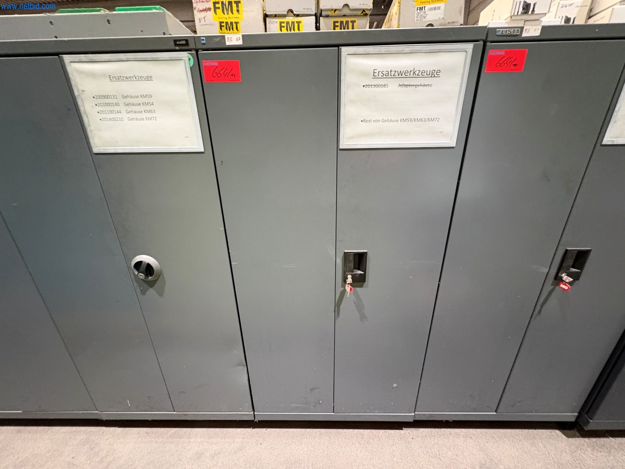 Werkzeugschrank m. Werkzeugaufnahmen